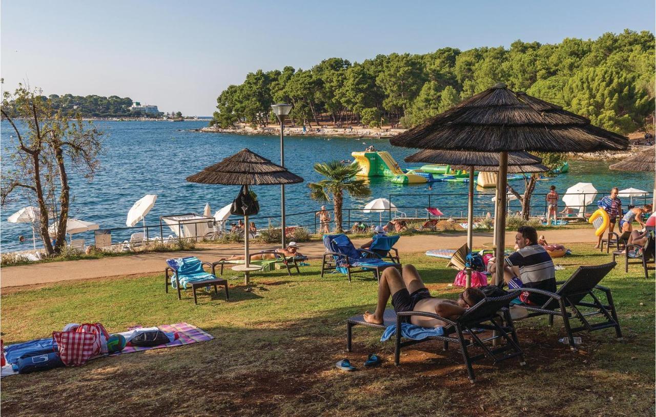 Pet Friendly Apartment In Porec With Wifi Esterno foto